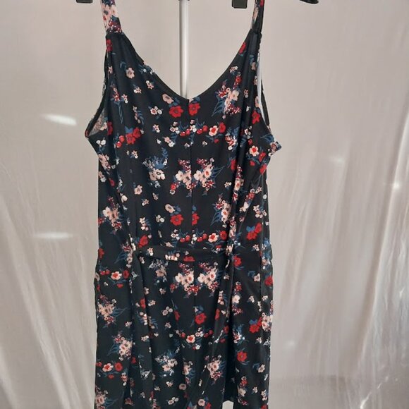 No Boundaries Juniors' Button Front Romper - Picture 6 of 10